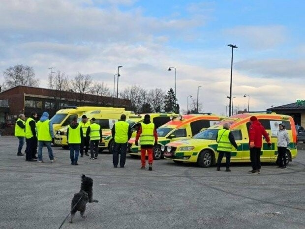 Фінські волонтери передали Україні ексклюзивні «швидкі» на базі Volkswagen Amarok і Volvo XC90 Фінські волонтери передали Україні ексклюзивні «швидкі» на базі Volkswagen Amarok і Volvo XC90