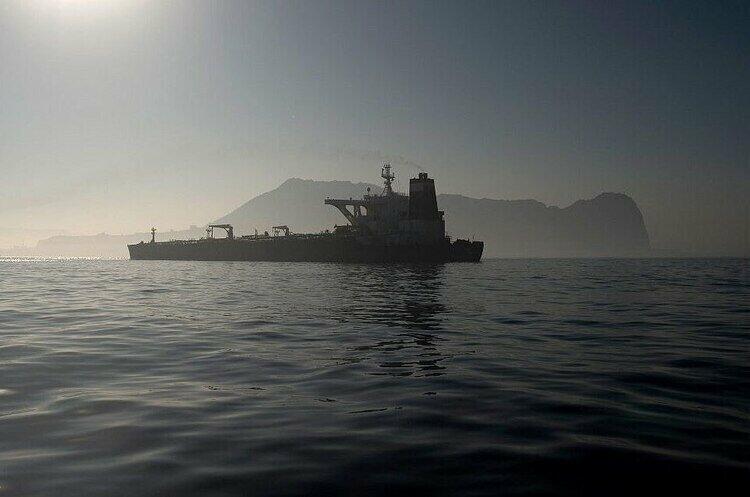 ГУР назвало 139 суден і 142 капітанів, які причетні до перевезення нафти та викраденого українського зерна