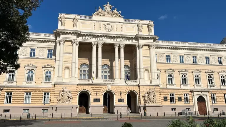 В Україні зросте вартість контрактного навчання в державних вишах В Україні зросте вартість контрактного навчання в державних вишах