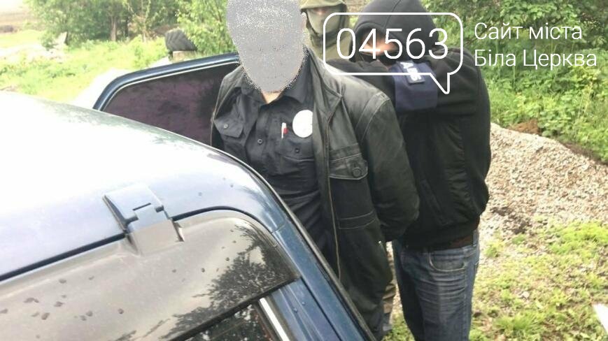 Прокуратура Київської області затримала на хабарі старшого сержанта... Прокуратура Київської області затримала на хабарі старшого сержанта поліції