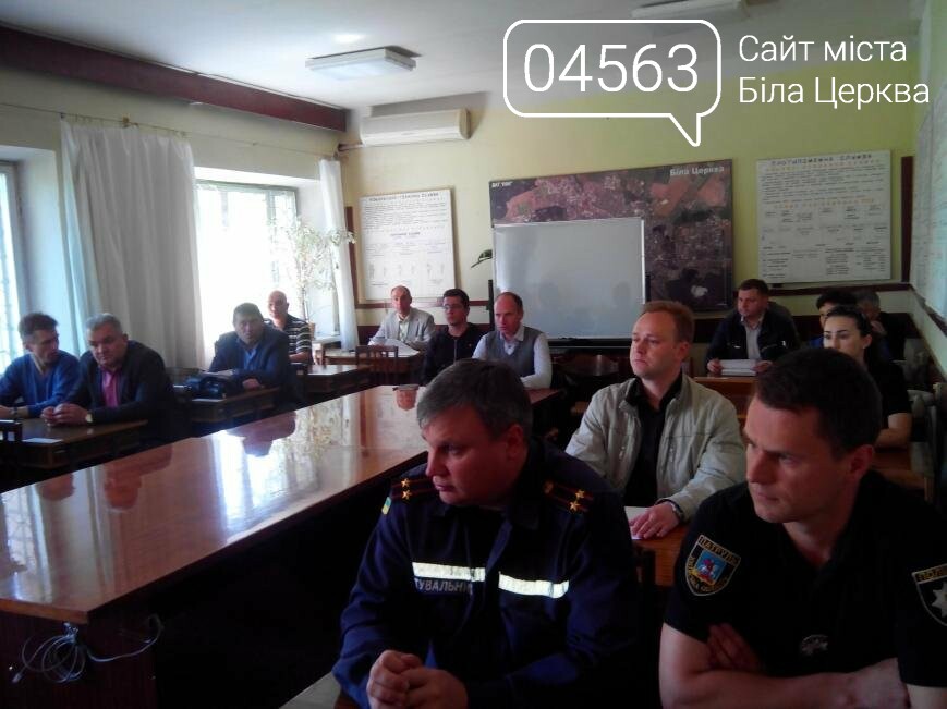 Масова загибель риби в річці Протока Масова загибель риби в річці Протока