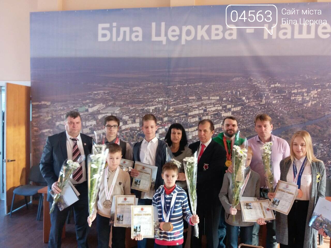 Міський голова відзначив нагородами білоцерківських спортсменів, які привезли медалі з Англії Міський голова відзначив нагородами білоцерківських спортсменів, які привезли медалі з Англії
