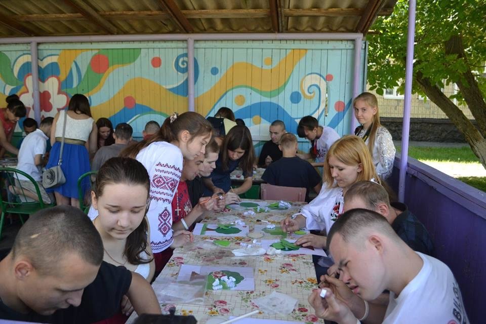 Білоцерківців запрошують долучитися арт-практики з дітьми в дитячому будинку Білоцерківців запрошують долучитися арт-практики з дітьми в дитячому будинку