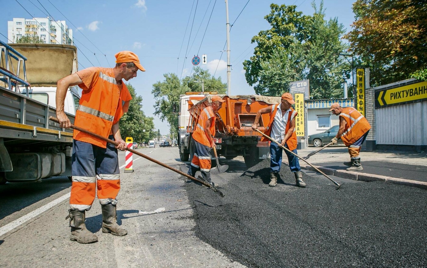 «Укравтодор» переклав відповідальність за дороги на місцеву владу «Укравтодор» переклав відповідальність за дороги на місцеву владу