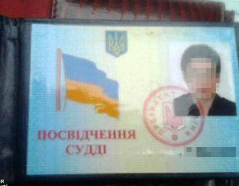 У Білій Церкві затримали суддю, яка керувала автомобілем у стані алкогольного сп’яніння У Білій Церкві затримали суддю, яка керувала автомобілем у стані алкогольного сп’яніння