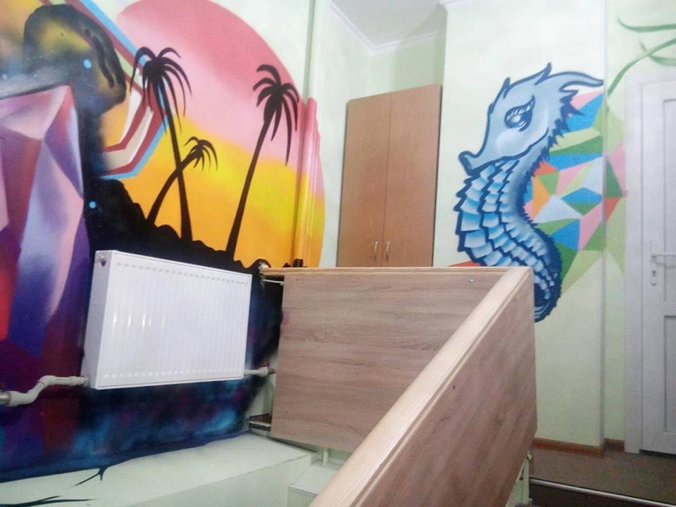 Дитячо-юнацький клуб «Юність» у Білій Церкві оформили молоді художники Дитячо-юнацький клуб «Юність» у Білій Церкві оформили молоді художники