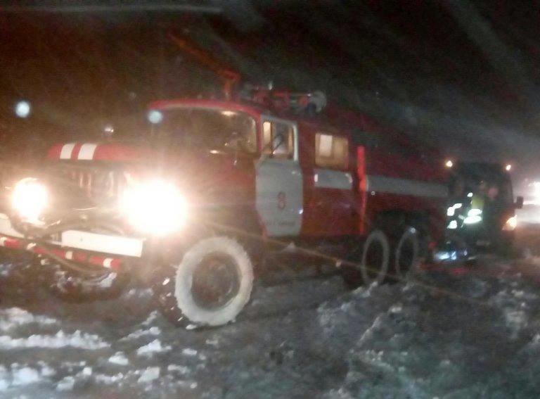 Снігова пастка: через негоду траса Київ-Одеса заблокована Снігова пастка: через негоду траса Київ-Одеса заблокована